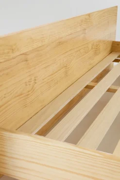 ALLERUM Bettrahmen 180 cm