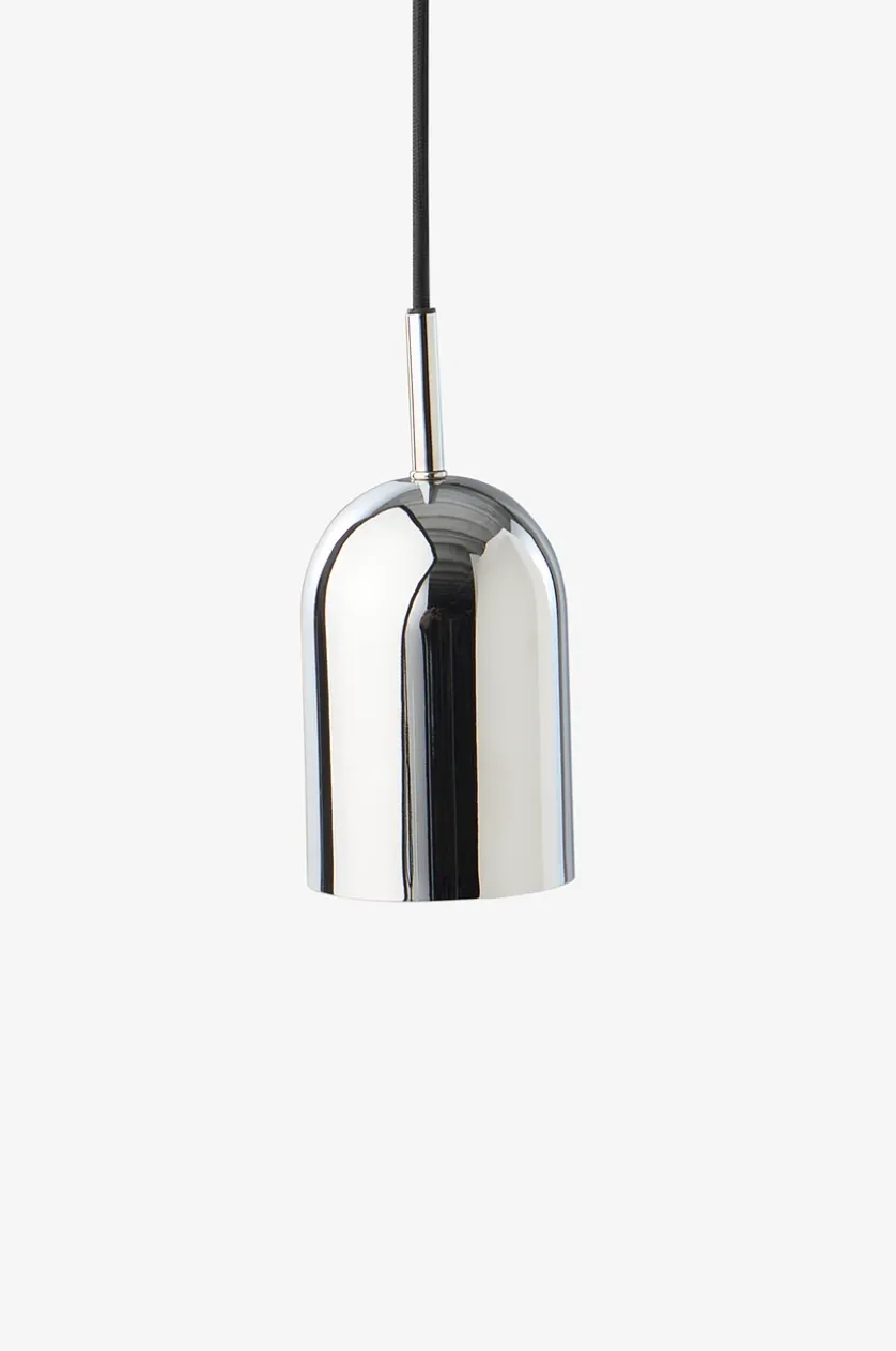 ARA Lampe am Fenster