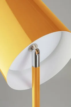 ARA Stehlampe