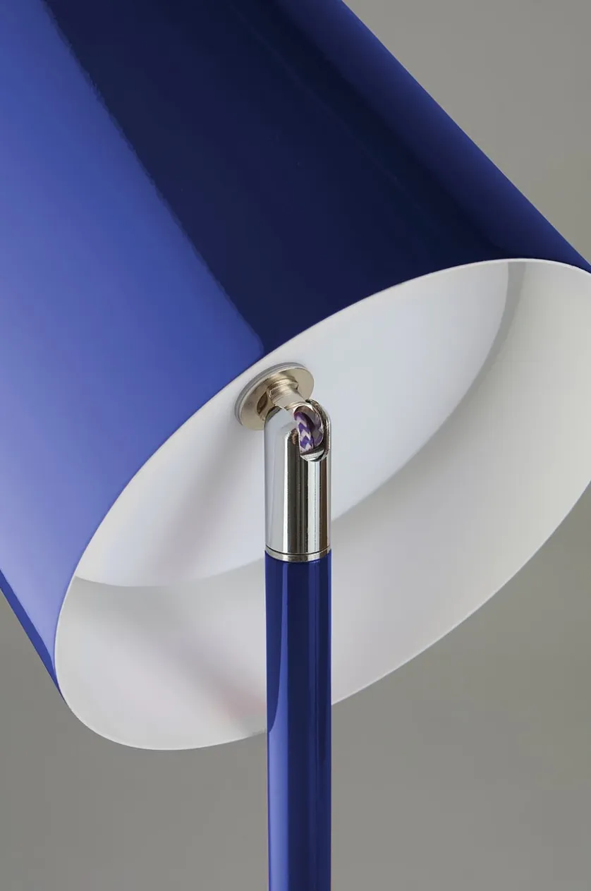 ARA Stehlampe