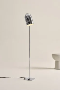 ARA Stehlampe