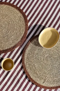 ARI Tischset