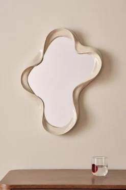 FLOATING Spiegel