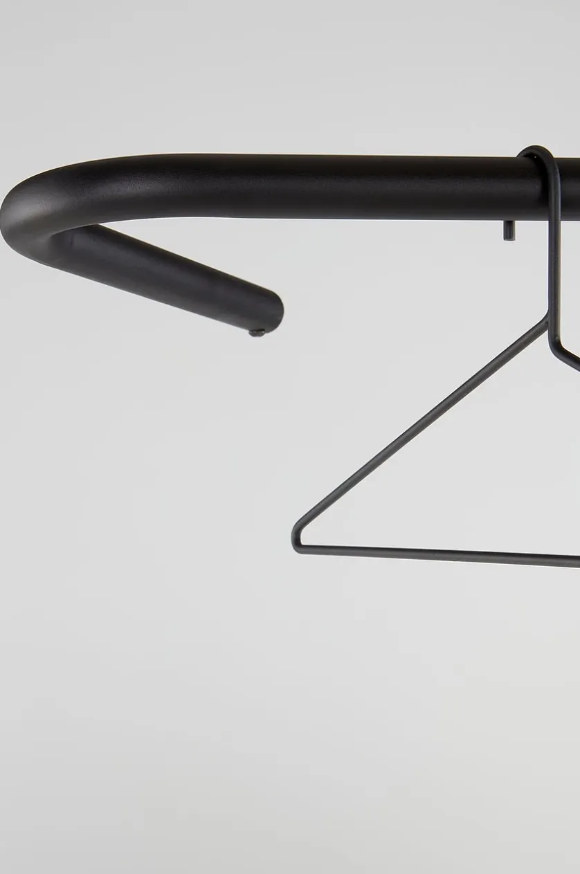 LINE Garderobe