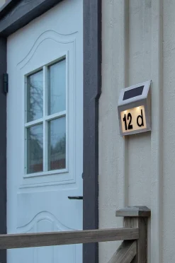Solarbetriebene Wandleuchte Wally