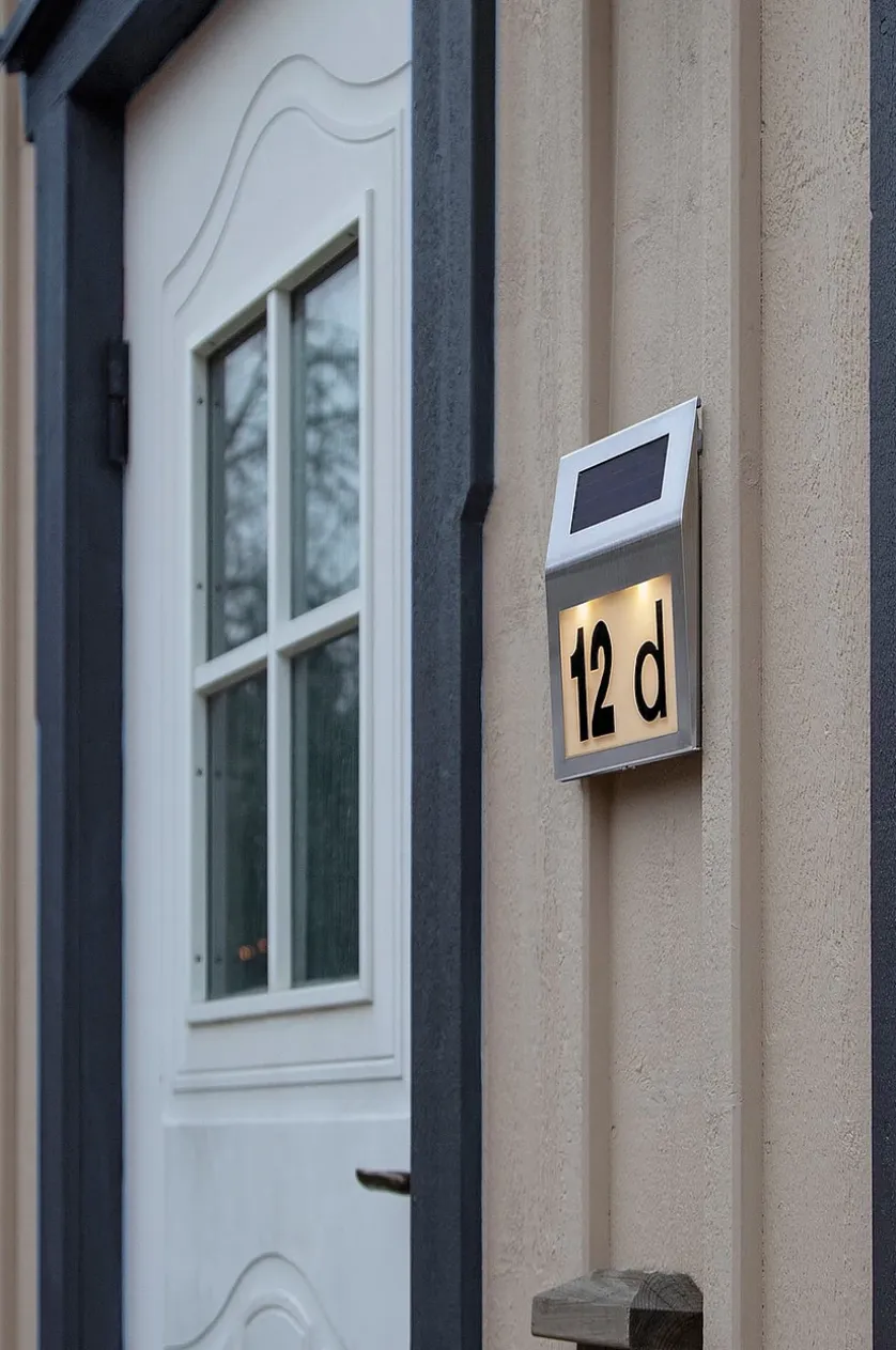 Solarbetriebene Wandleuchte Wally