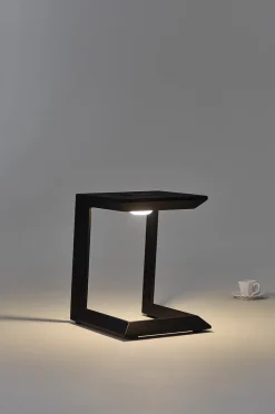 SOLO LED, solarbetriebener Tisch