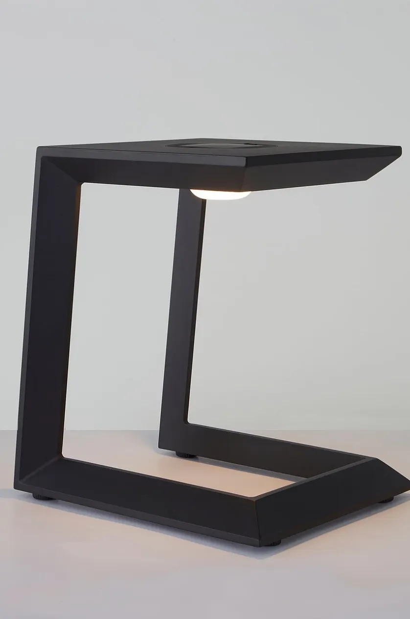 SOLO LED, solarbetriebener Tisch