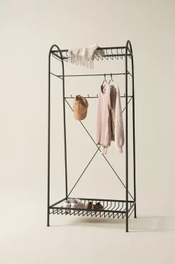 WINTON Garderobe